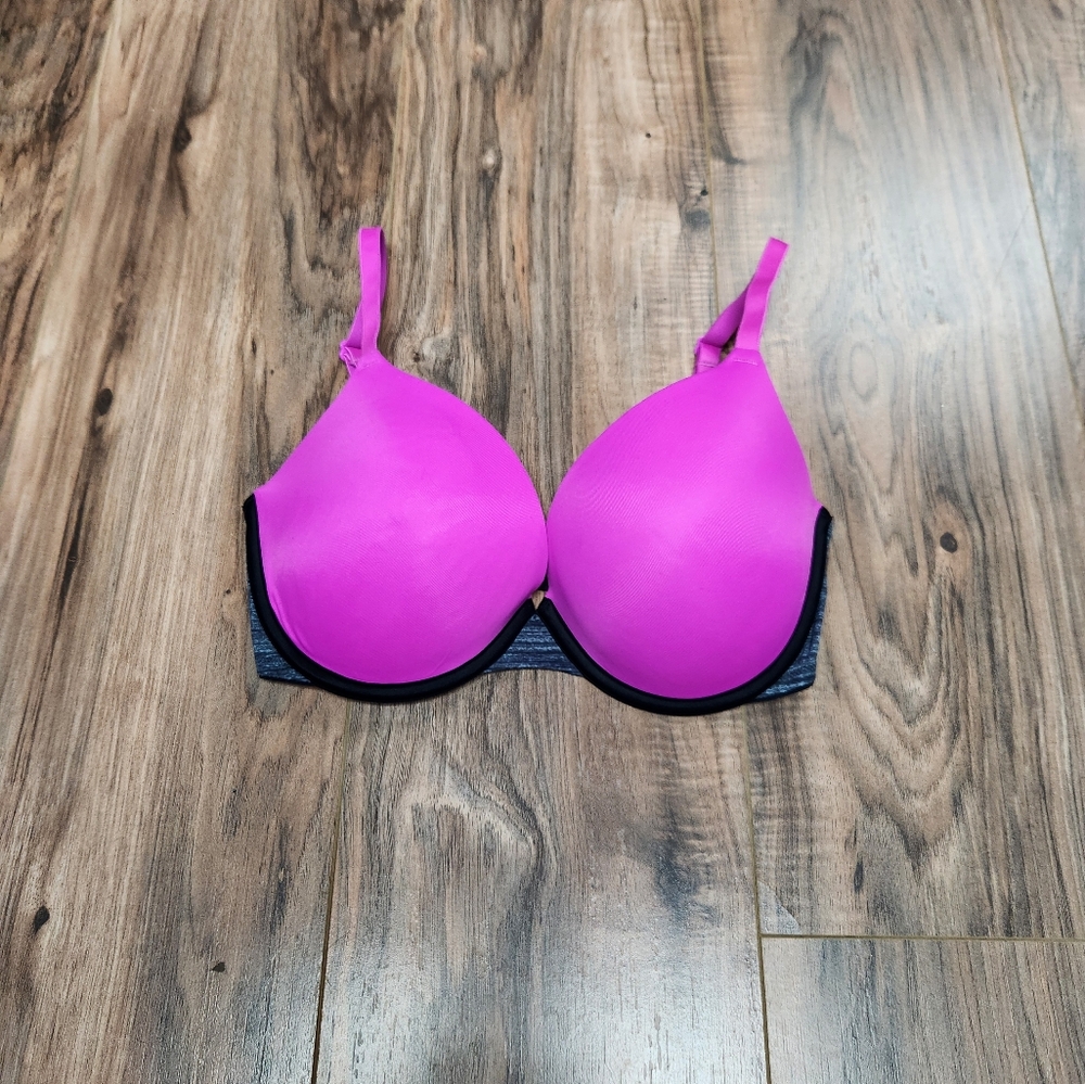 Pink Victoria Secret 32DD Bra